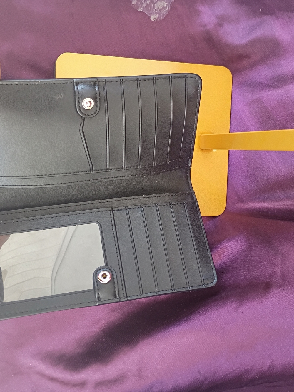 kate spade black leather wallet - Picture 7 of 10